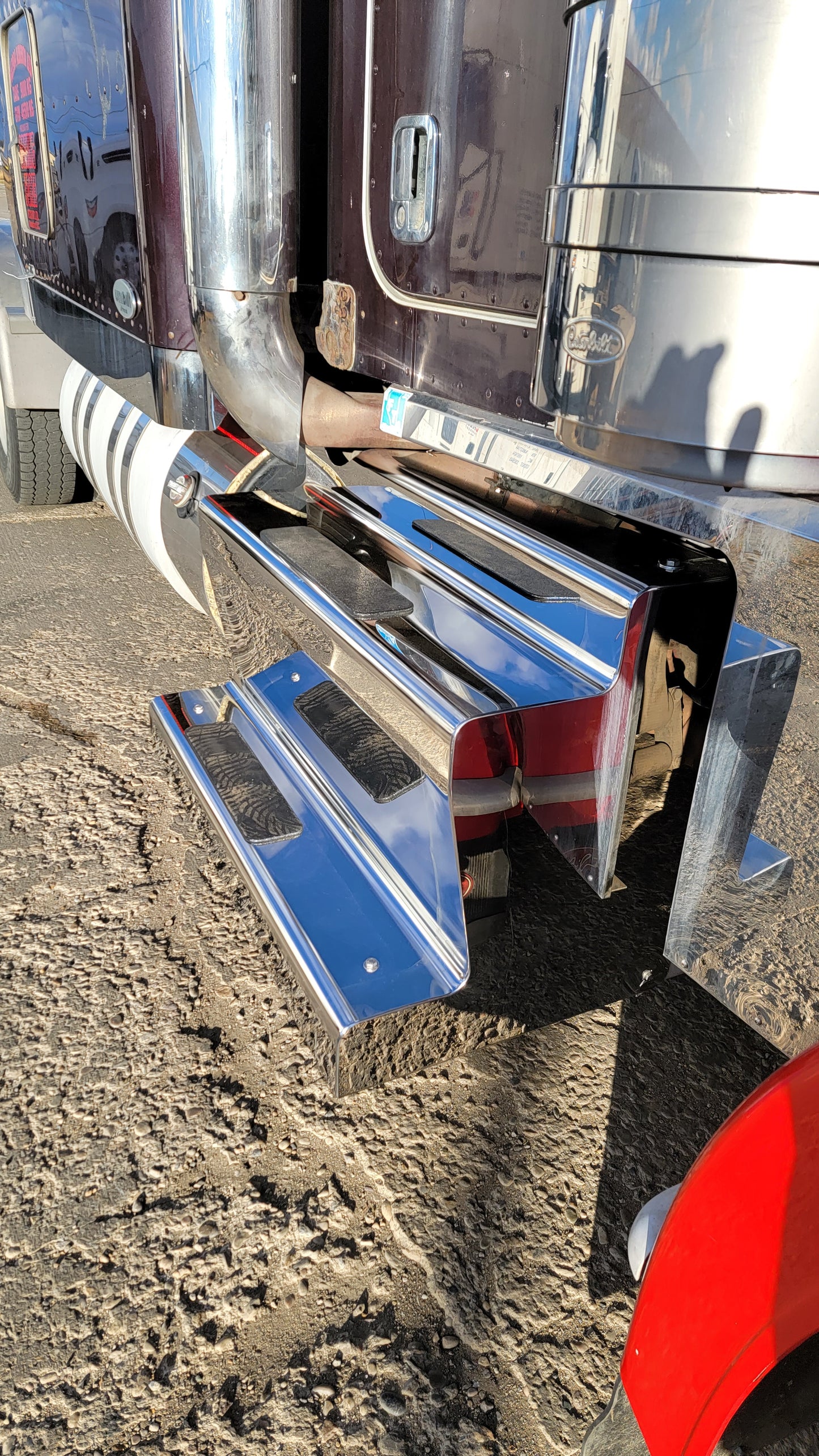 Peterbilt battery cover and DPF cover