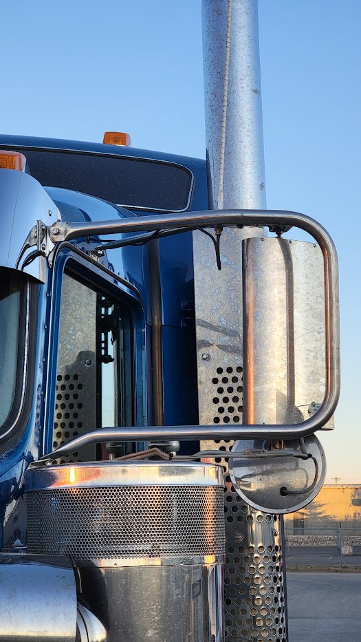 One piece mirror pipe bracket.