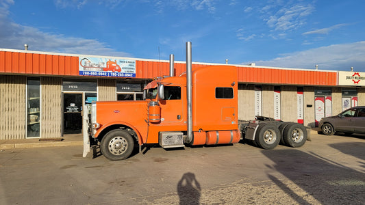 Peterbilt 389 cab/bunk 8" skirting available in Stainless steel, Aluminium and Fiberglass.