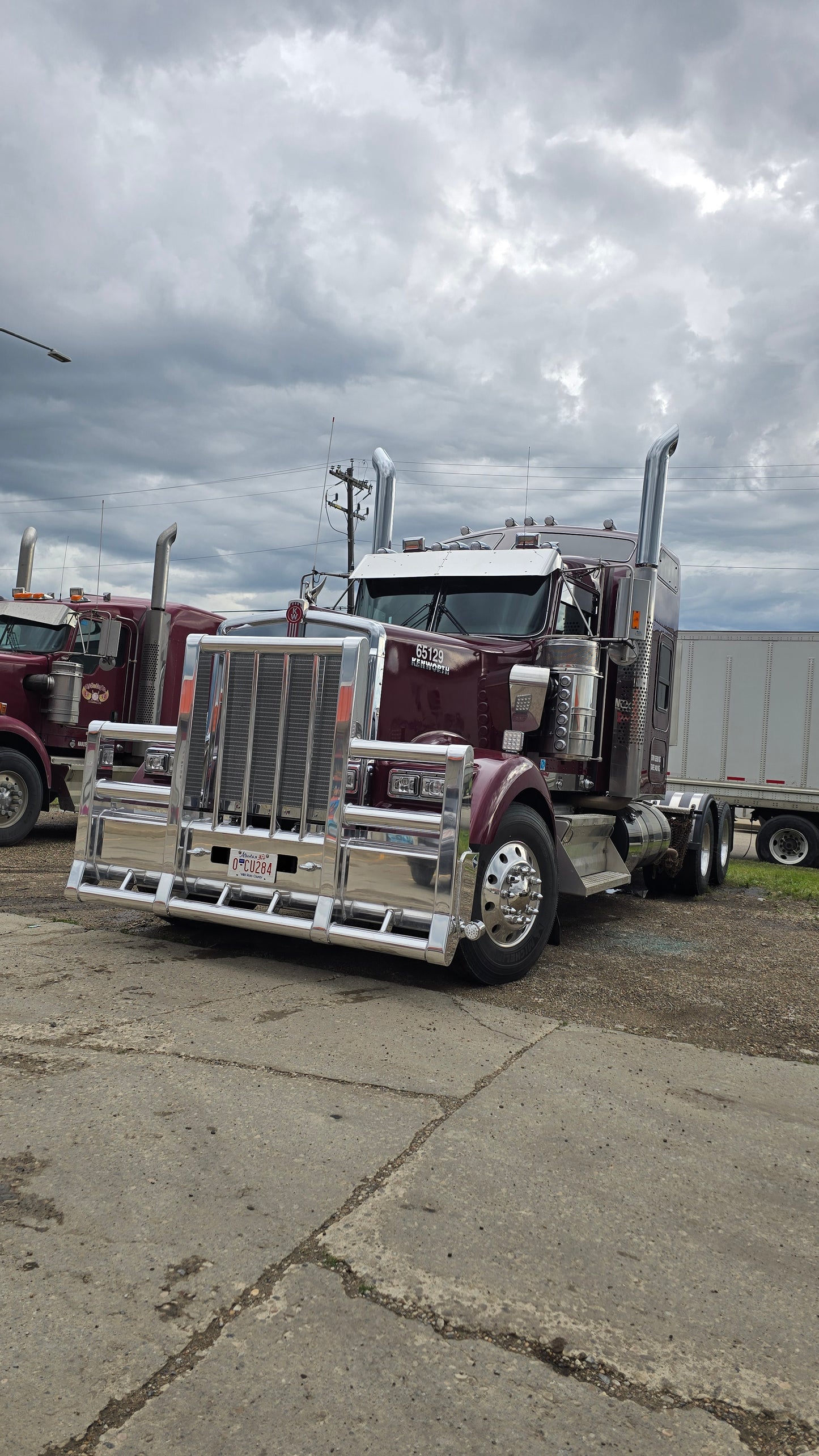 HERD Super Road Train With Vertical Tubes for Kenworth W900L