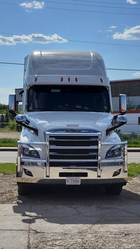 Freightliner Cascadia bumper newer 18-25